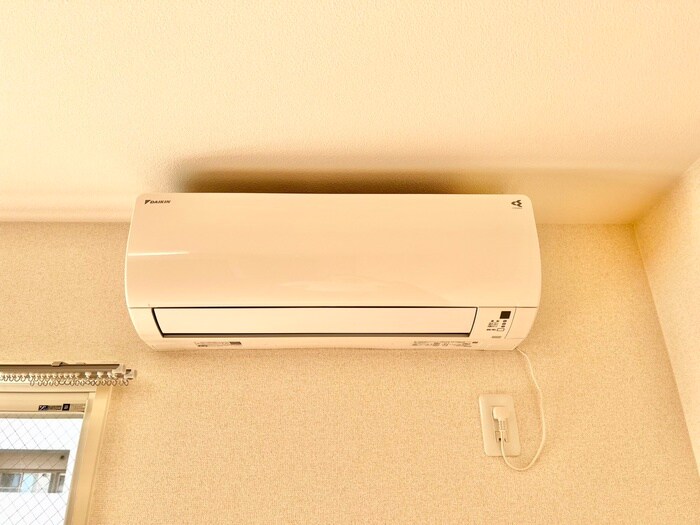 ミラクルセブン江坂の物件内観写真