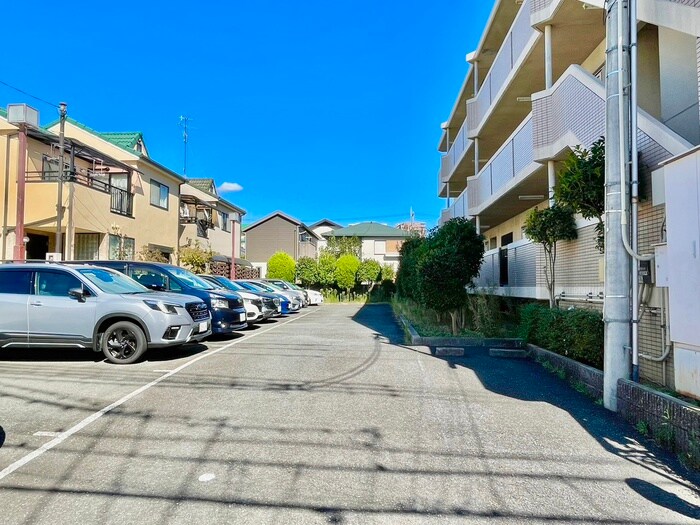 ウエストヒル ヨシカワの物件外観写真