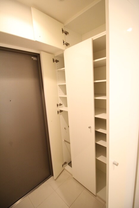 ＨＯＲＩＥＬＵＸの物件内観写真