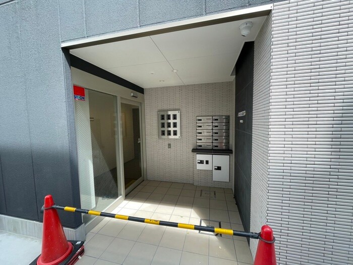 リーエム・ド墨染駅前の物件外観写真