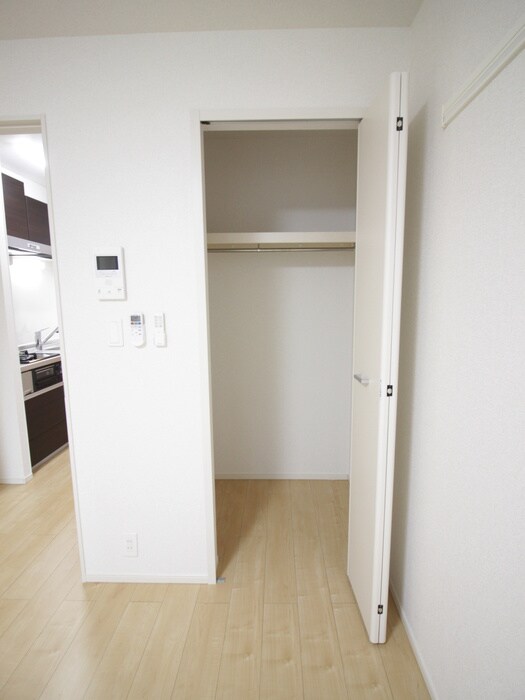 パインオーク Vの物件内観写真