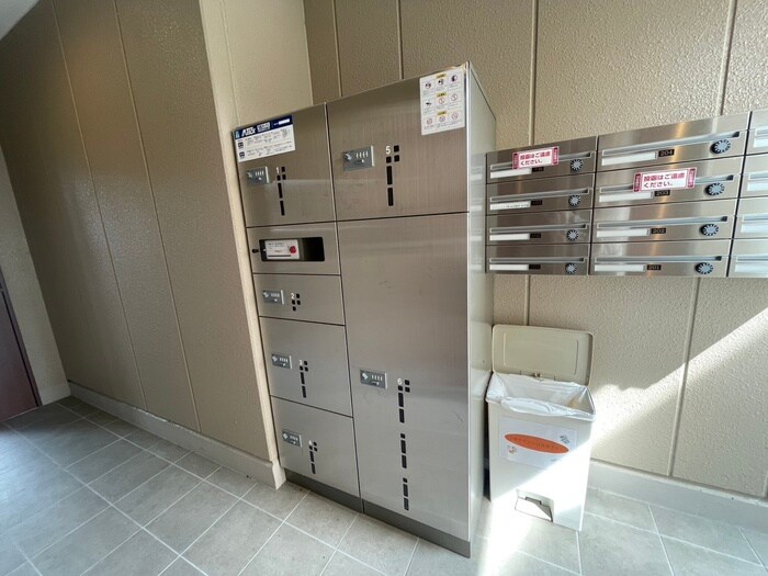 ラフィネ　カワニシイケダの物件外観写真