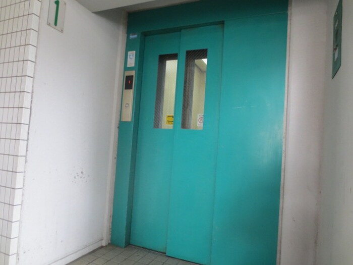 ＹＫハイツ大久保の物件外観写真