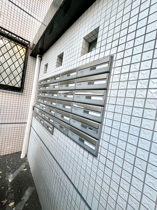 カ－ムヒル箕面の物件外観写真