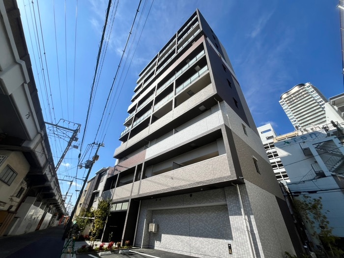 シャテーニュ上本町の物件外観写真