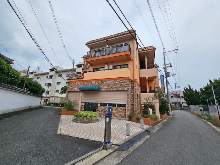 朝風マンション２番館の物件外観写真