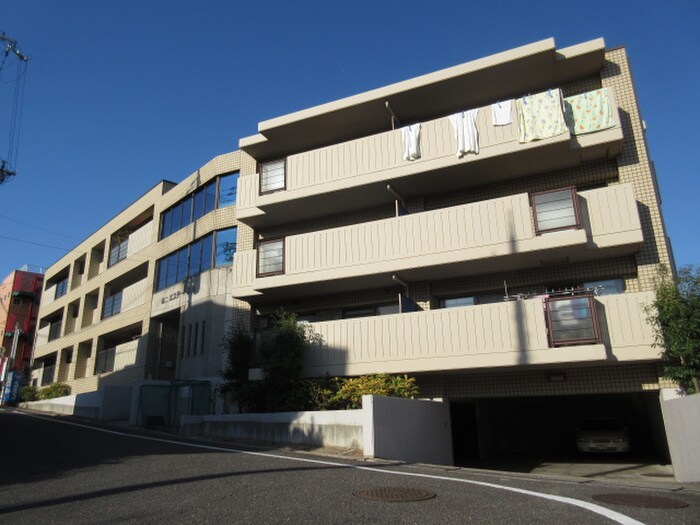 第２エステート松尾の物件外観写真