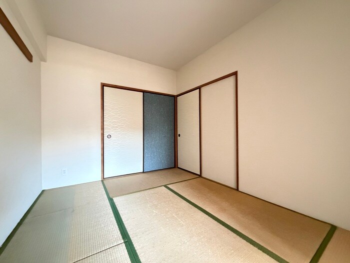 リヴェ－ル緑地の物件内観写真