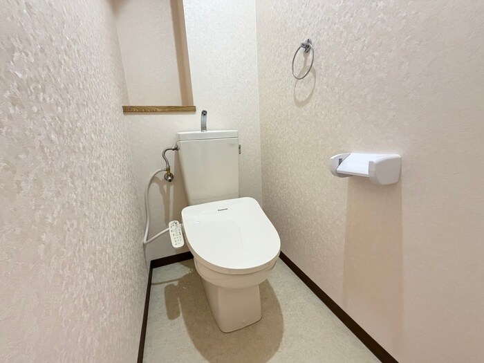 リヴェ－ル緑地の物件内観写真