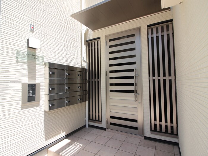 パラドール徳庵の物件外観写真