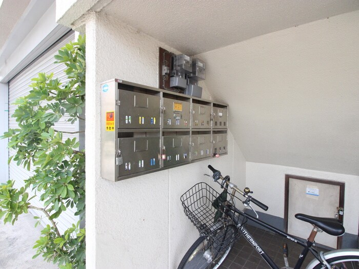 橋本マンションの物件外観写真