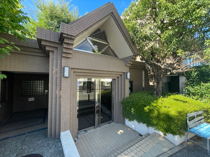 クレイドル宝松苑の物件外観写真