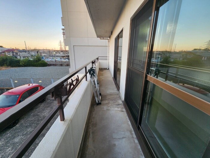 ﾌｨｰﾙﾄﾞｽﾙｰ司ﾏﾝｼｮﾝの物件内観写真