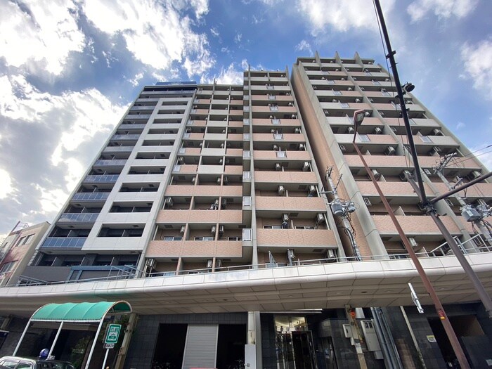 フロンティアタワー九条Ⅲの物件外観写真