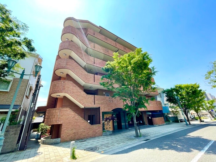 アム－ル甲南山手の物件外観写真