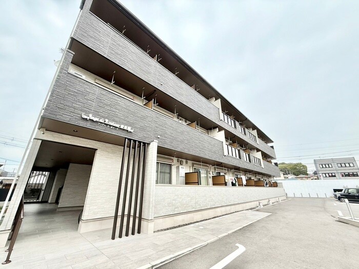 アンジュ ド ボヌール香里園の物件外観写真