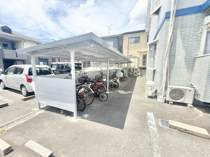 レジデンスⅡ号館の物件外観写真