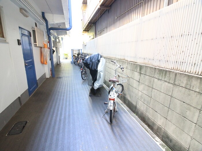 マンション真砂の物件外観写真