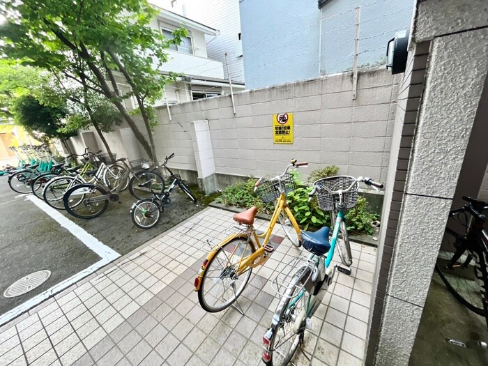 大晋メゾネ御所西の物件外観写真