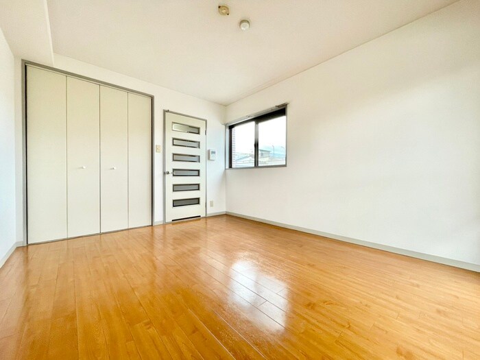 フレーヴァー深草の物件内観写真