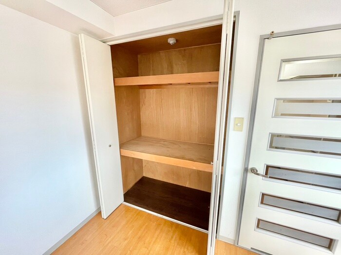 フレーヴァー深草の物件内観写真