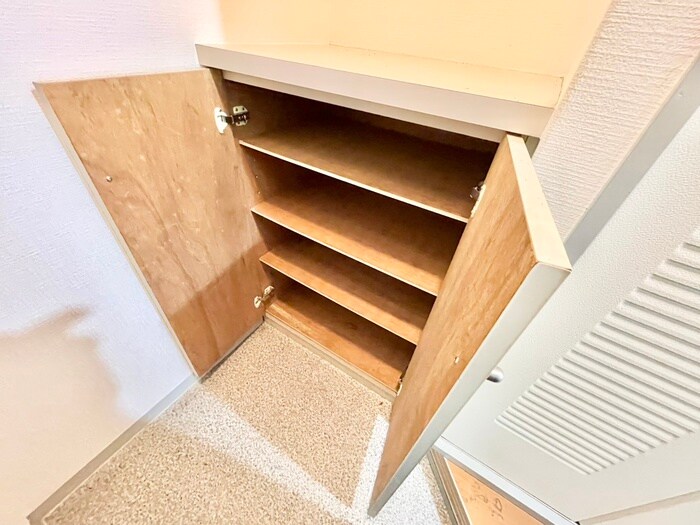 フレーヴァー深草の物件内観写真