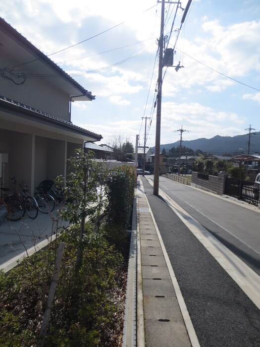 プラシ－ド嵯峨Ⅰの物件外観写真