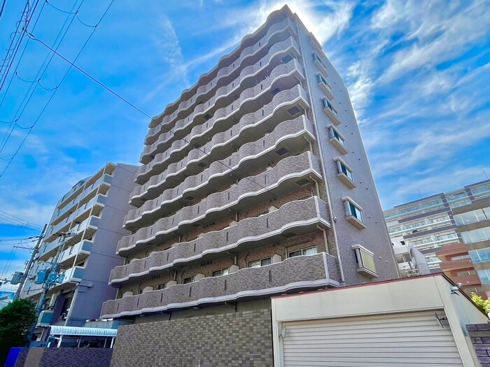 ルミエール八尾 Ⅱの物件外観写真