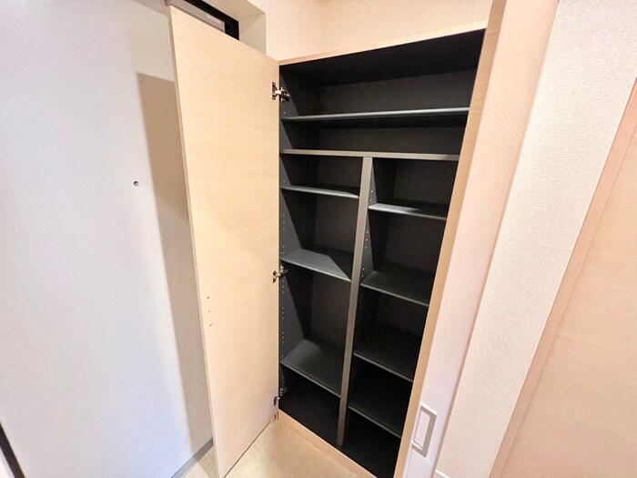 プレコート上鳥羽の物件内観写真