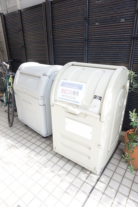 エベンエゼル三条の物件外観写真