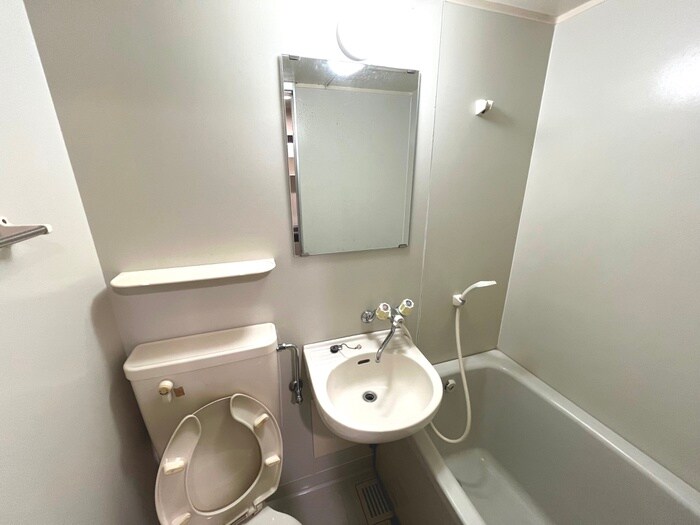 畠山ビルの物件内観写真