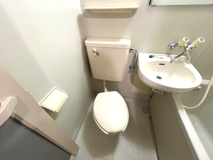 畠山ビルの物件内観写真