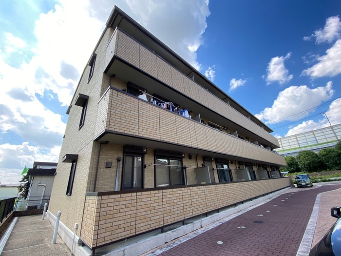 ヴェルドミールの物件外観写真