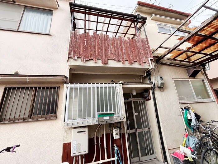 打越町テラスハウスの物件外観写真