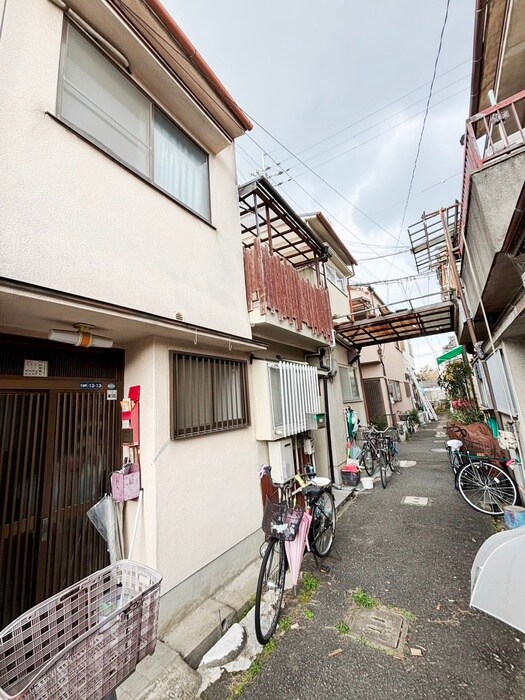 打越町テラスハウスの物件外観写真