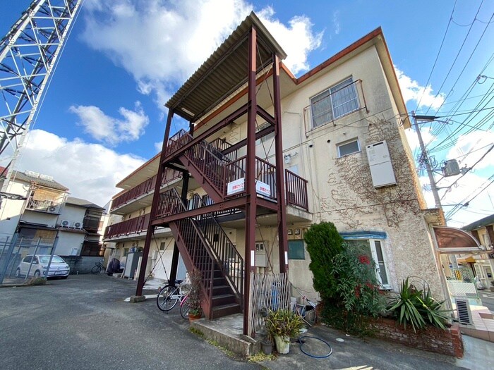 カサスの物件外観写真