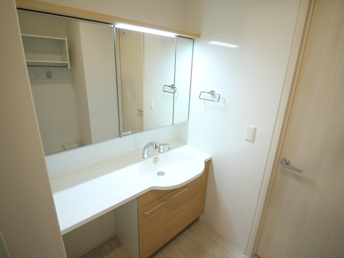 ティーガーデン　レジデンスの物件内観写真