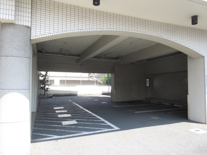 グランボアの物件外観写真