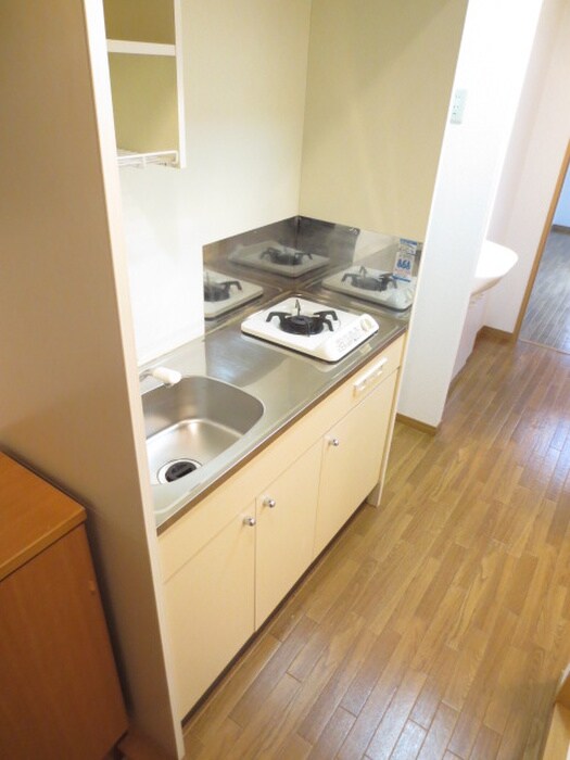 メゾン・ドゥ・ブ－シェ衣笠の物件内観写真