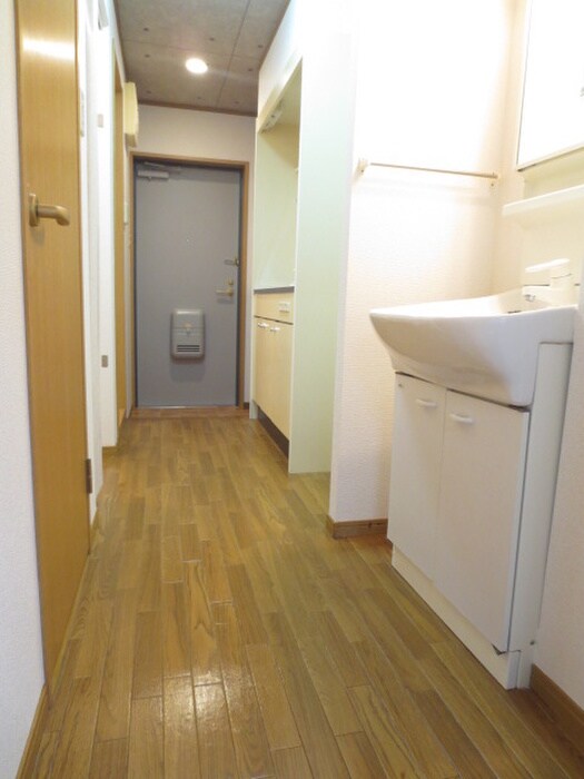 メゾン・ドゥ・ブ－シェ衣笠の物件内観写真