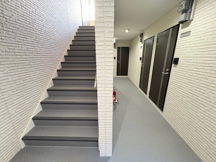 クレアール八戸ノ里の物件外観写真