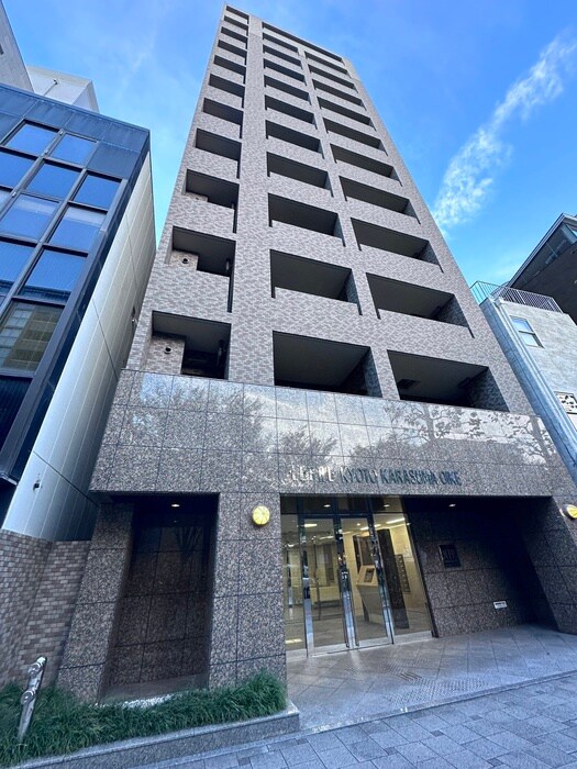 リ－ガル京都烏丸御池（５０２）の物件外観写真