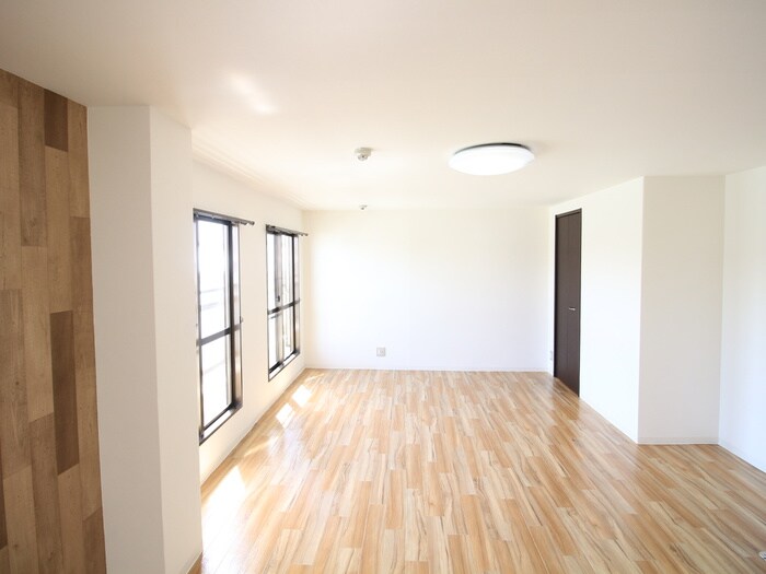 レガーレ長居公園の物件内観写真