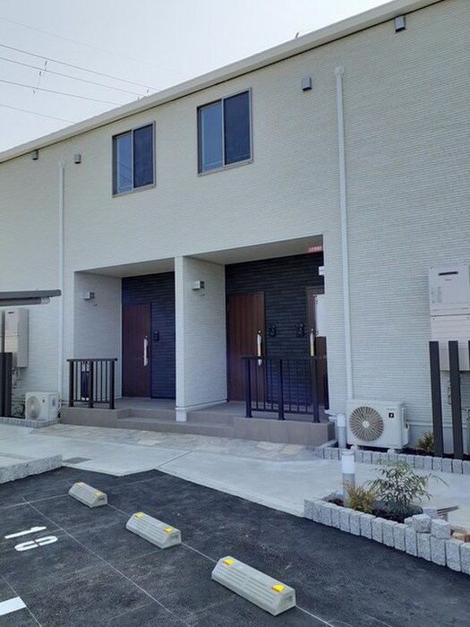 カーサ・ジールの物件外観写真