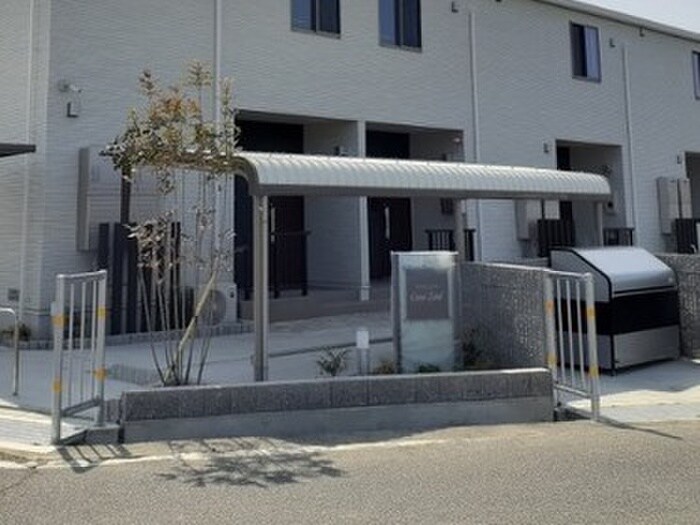 カーサ・ジールの物件外観写真