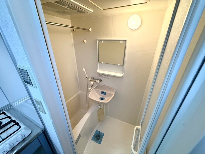 ディナスティ福島(604)の物件内観写真