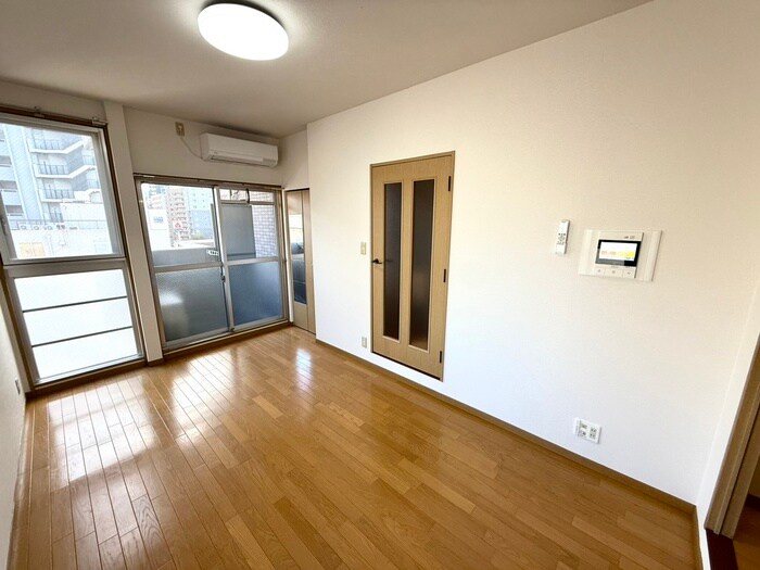 ディナスティ福島(604)の物件内観写真