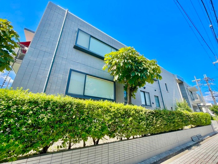 ラセ－ヌ豊中の物件外観写真