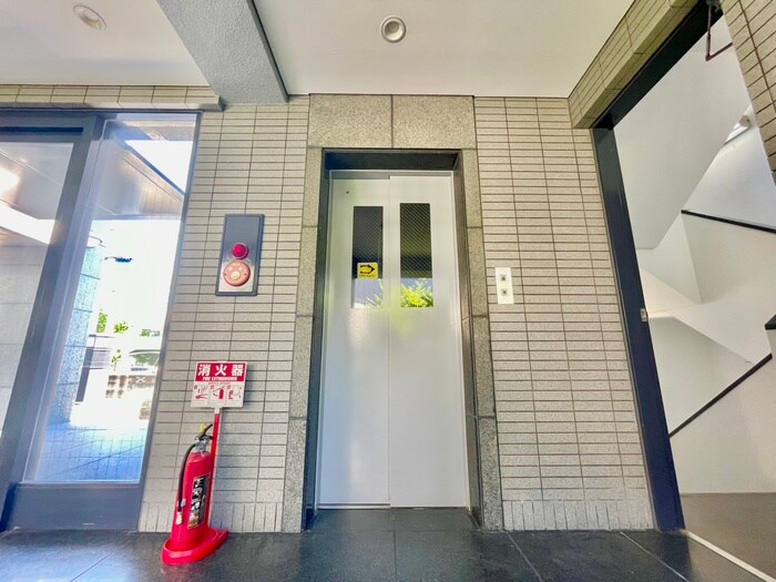 ラセ－ヌ豊中の物件外観写真