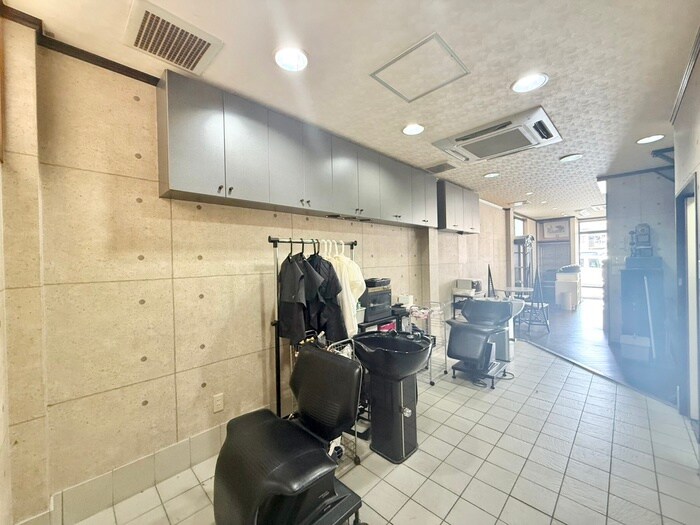 久世里ノ西店舗付き住宅の物件内観写真
